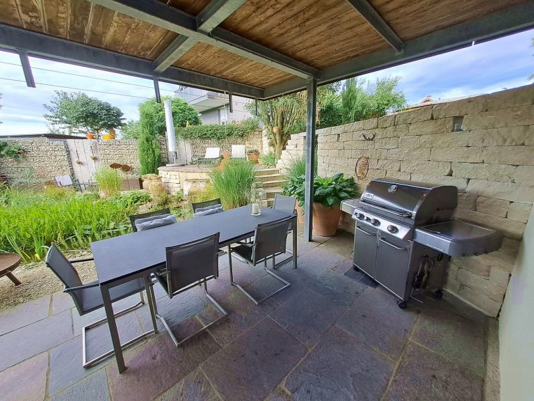 ...zum Erholen, Grillen und freudig Beisammensein.