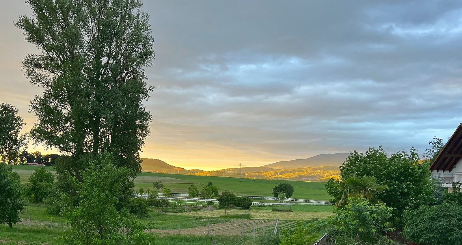 Die Ferienwohnung Kleine Schwarzwaldlodge liegt idyllisch in den Schwarzwaldbergen...